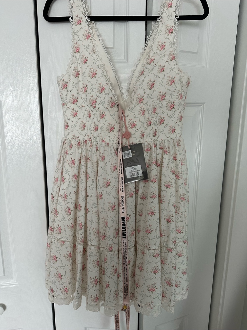 House of CB “Salma” Floral Lace-Trim Mini A-line Dress White with Pink Roses - Picture 8 of 15
